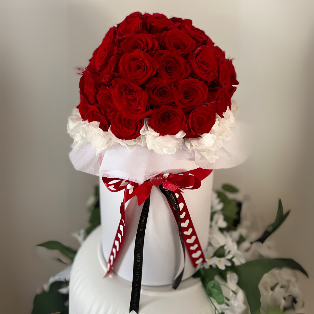 Elegant Hand-made Preserved Roses and Hydrangea trim Hatbox